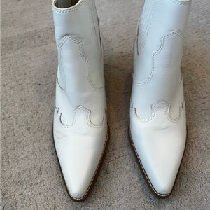 Sam Edelman White Pointed-Toe Western Ankle Boots